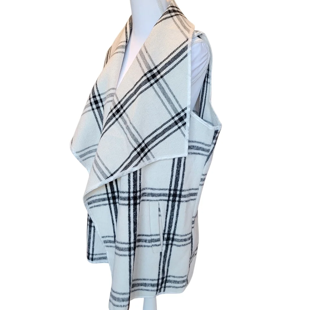 ETWO Black White Plaid Print Waterfall Open Front Cardigan Vest - Picture 3 of 9